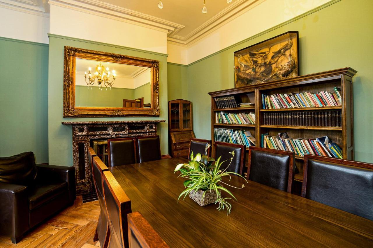 Yha Castleton Losehill Hall Buitenkant foto