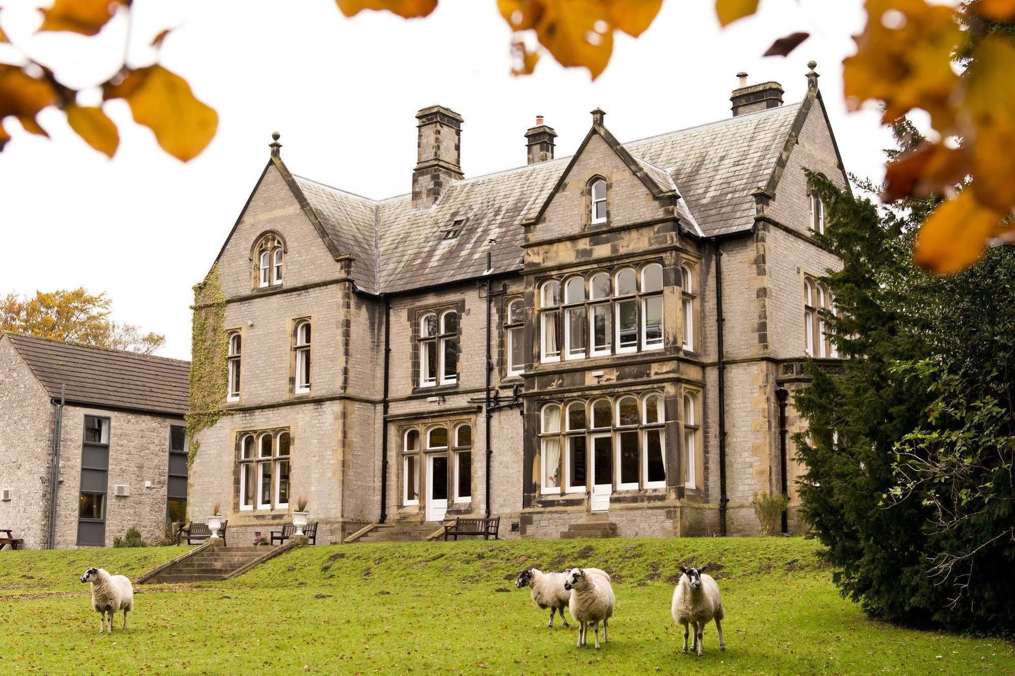 Yha Castleton Losehill Hall Buitenkant foto